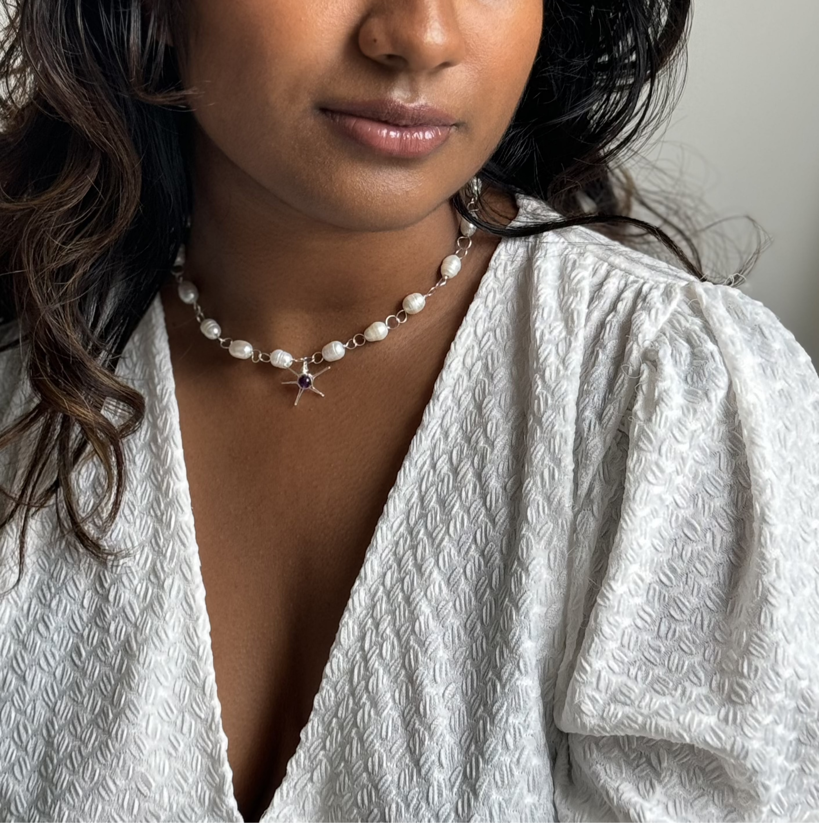 COLLIER APOLLON PERLES D'EAU DOUCE PENDENTIF SOLEIL PIERRES NATURELLES AU CHOIX